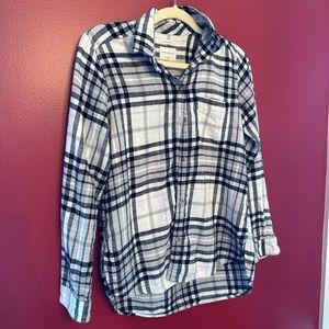 American Eagle Super Soft boyfriend fit button down plaid shirt - Small